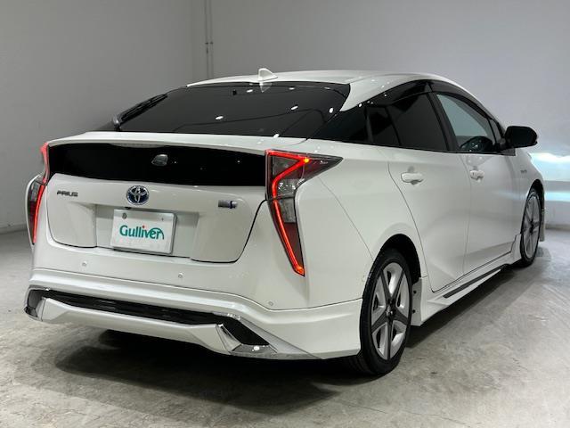 プリウス Ａツーリングセレクション　トヨタセーフティーセンス／ＢＳＭ／衝突軽減支援システム／レーダークルーズ／ＨＵＤ／レーンディパーチャーアラート／レーンキープアシスト／クリアランスソナー／モデリスタエアロ／純正９型ナビ（35枚目）