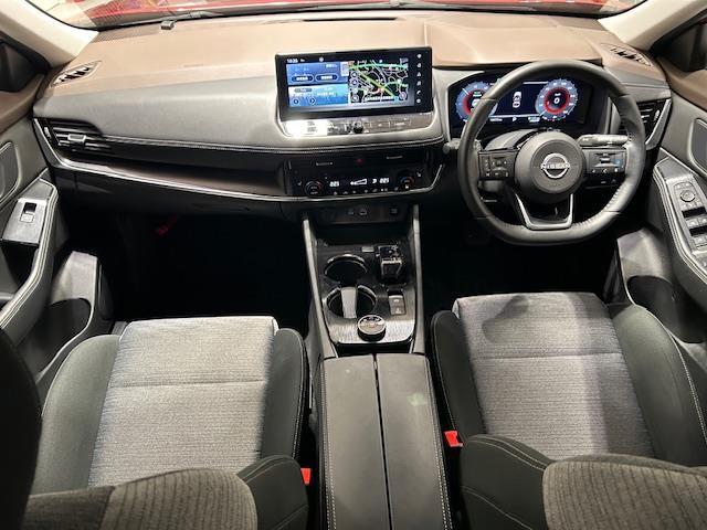 エクストレイル Ｘ　ｅ－４ＯＲＣＥ　◇３６０°セーフティアシスト・プロパイロット／４ＷＤ・ダウンヒルアシスト／純正ナビ／ドライブレコーダー前後／ジタルインナーミラー／ブラインドスポットモニター／電子パーキング／オートブレーキホールド（3枚目）