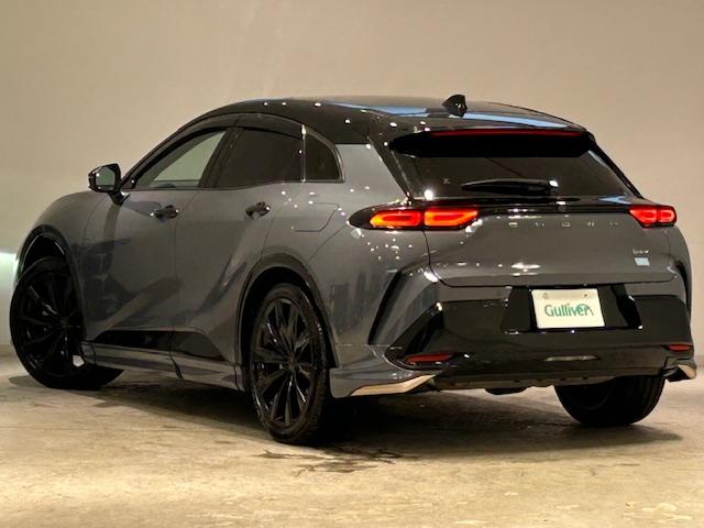 クラウンスポーツ Ｚ　モデリスタエアロ／トヨタセーフティセンス／純正ナビ／純正ＥＴＣ／バックカメラ／全方位カメラ／テレビキャンセラー／ステアリングスイッチ／レザーシート／シートヒーター／パワーシート／シートメモリー（4枚目）