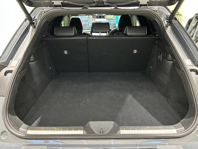 クラウンスポーツ Ｚ　モデリスタエアロ／トヨタセーフティセンス／純正ナビ／純正ＥＴＣ／バックカメラ／全方位カメラ／テレビキャンセラー／ステアリングスイッチ／レザーシート／シートヒーター／パワーシート／シートメモリー（18枚目）