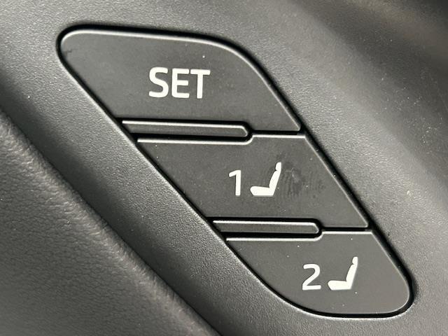 クラウンスポーツ Ｚ　モデリスタエアロ／トヨタセーフティセンス／純正ナビ／純正ＥＴＣ／バックカメラ／全方位カメラ／テレビキャンセラー／ステアリングスイッチ／レザーシート／シートヒーター／パワーシート／シートメモリー（30枚目）