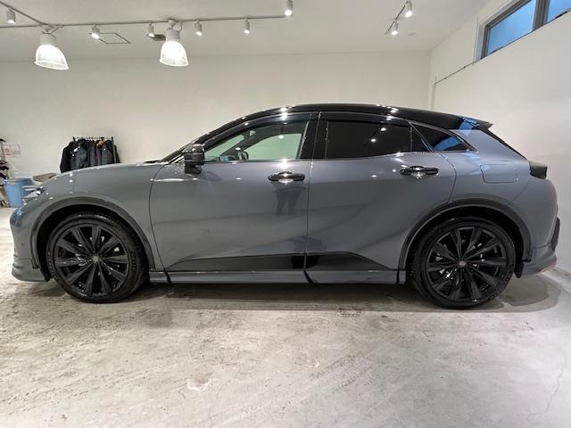 クラウンスポーツ Ｚ　モデリスタエアロ／トヨタセーフティセンス／純正ナビ／純正ＥＴＣ／バックカメラ／全方位カメラ／テレビキャンセラー／ステアリングスイッチ／レザーシート／シートヒーター／パワーシート／シートメモリー（42枚目）