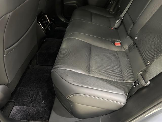 クラウンスポーツ Ｚ　モデリスタエアロ／トヨタセーフティセンス／純正ナビ／純正ＥＴＣ／バックカメラ／全方位カメラ／テレビキャンセラー／ステアリングスイッチ／レザーシート／シートヒーター／パワーシート／シートメモリー（52枚目）