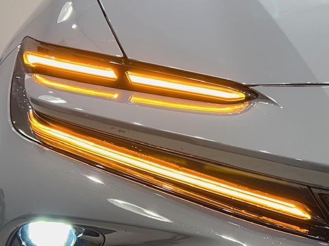 クラウンスポーツ Ｚ　モデリスタエアロ／トヨタセーフティセンス／純正ナビ／純正ＥＴＣ／バックカメラ／全方位カメラ／テレビキャンセラー／ステアリングスイッチ／レザーシート／シートヒーター／パワーシート／シートメモリー（62枚目）