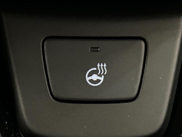 ＺＲ－Ｖ ｅ：ＨＥＶ　Ｚ　ホンダセンシング／純正ナビ（ＨＯＮＤＡ　ＣＯＮＮＥＣＴ）全方位カメラ／純正ビルドインＥＴＣ／純正ドライブレコーダー（前後）／電動リアゲート／ハンズフリーアクセスパワーテールゲート／革巻きステアリング（10枚目）