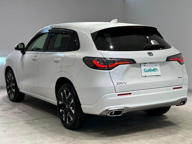 ＺＲ－Ｖ ｅ：ＨＥＶ　Ｚ　ホンダセンシング／純正ナビ（ＨＯＮＤＡ　ＣＯＮＮＥＣＴ）全方位カメラ／純正ビルドインＥＴＣ／純正ドライブレコーダー（前後）／電動リアゲート／ハンズフリーアクセスパワーテールゲート／革巻きステアリング（20枚目）