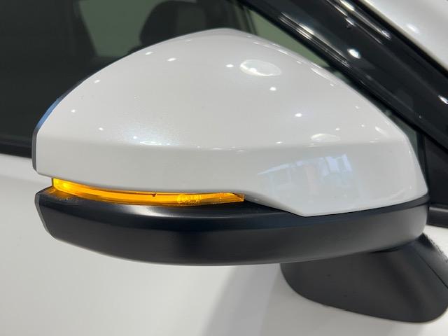 ＺＲ－Ｖ ｅ：ＨＥＶ　Ｚ　ホンダセンシング／純正ナビ（ＨＯＮＤＡ　ＣＯＮＮＥＣＴ）全方位カメラ／純正ビルドインＥＴＣ／純正ドライブレコーダー（前後）／電動リアゲート／ハンズフリーアクセスパワーテールゲート／革巻きステアリング（51枚目）