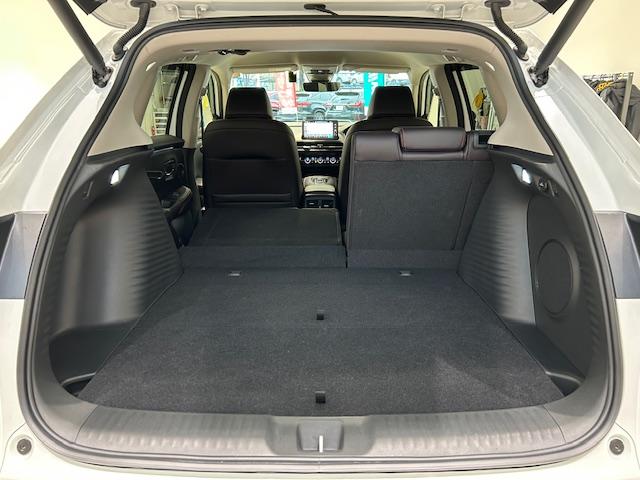 ＺＲ－Ｖ ｅ：ＨＥＶ　Ｚ　ホンダセンシング／純正ナビ（ＨＯＮＤＡ　ＣＯＮＮＥＣＴ）全方位カメラ／純正ビルドインＥＴＣ／純正ドライブレコーダー（前後）／電動リアゲート／ハンズフリーアクセスパワーテールゲート／革巻きステアリング（65枚目）