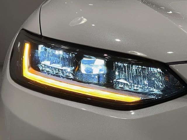 ＺＲ－Ｖ ｅ：ＨＥＶ　Ｚ　ホンダセンシング／純正ナビ（ＨＯＮＤＡ　ＣＯＮＮＥＣＴ）全方位カメラ／純正ビルドインＥＴＣ／純正ドライブレコーダー（前後）／電動リアゲート／ハンズフリーアクセスパワーテールゲート／革巻きステアリング（70枚目）