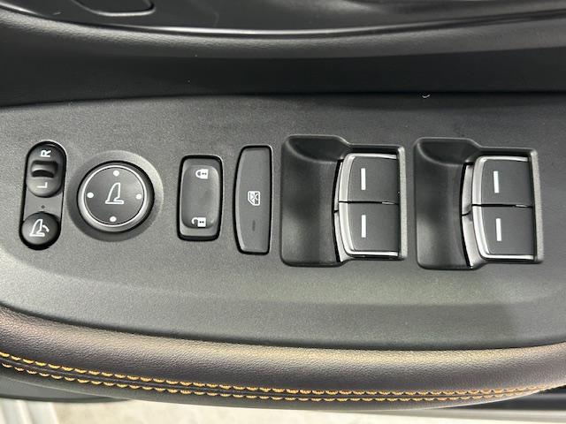 ＺＲ－Ｖ ｅ：ＨＥＶ　Ｚ　ホンダセンシング／純正ナビ（ＨＯＮＤＡ　ＣＯＮＮＥＣＴ）全方位カメラ／純正ビルドインＥＴＣ／純正ドライブレコーダー（前後）／電動リアゲート／ハンズフリーアクセスパワーテールゲート／革巻きステアリング（73枚目）