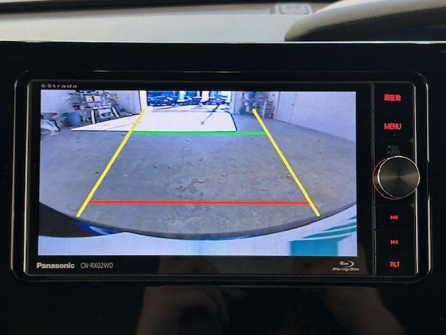 N-BOXカスタム G・Lホンダセンシング ホンダセンシング/社外SDナビ/バックカメラ/フルセグTV/純正ETC/ドラレコ/片側パワスラ/ステアリングスイッチ/純正LEDヘッドライト/オートライト/純正フロアマット/純正アルミホイール(6枚目)