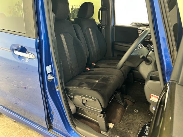 N-BOXカスタム G・Lホンダセンシング ホンダセンシング/社外SDナビ/バックカメラ/フルセグTV/純正ETC/ドラレコ/片側パワスラ/ステアリングスイッチ/純正LEDヘッドライト/オートライト/純正フロアマット/純正アルミホイール(14枚目)