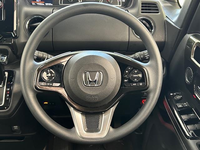 N-BOXカスタム G・Lホンダセンシング ホンダセンシング/社外SDナビ/バックカメラ/フルセグTV/純正ETC/ドラレコ/片側パワスラ/ステアリングスイッチ/純正LEDヘッドライト/オートライト/純正フロアマット/純正アルミホイール(22枚目)