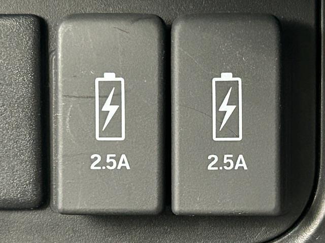 N-BOXカスタム G・Lホンダセンシング ホンダセンシング/社外SDナビ/バックカメラ/フルセグTV/純正ETC/ドラレコ/片側パワスラ/ステアリングスイッチ/純正LEDヘッドライト/オートライト/純正フロアマット/純正アルミホイール(33枚目)