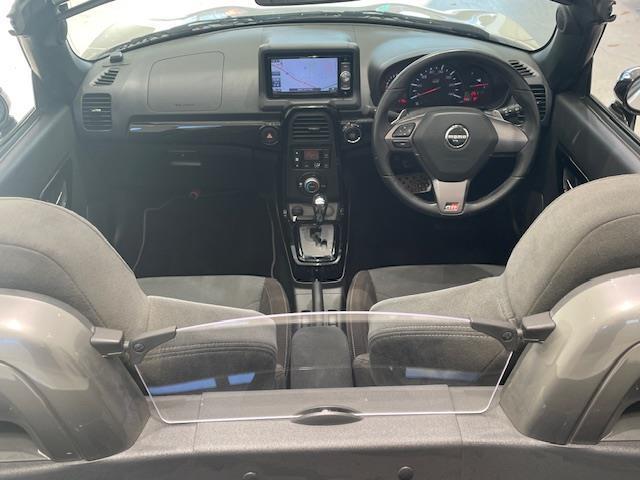 コペン ＧＲ　スポーツ　社外ナビ／フルセグＴＶ／ＣＤ／アイドリングストップ／ＢＢＳアルミホイール／パドルシフト／ＧＲ専用ＲＥＣＡＲＯシート／シートヒーター／プッシュスタート／ＬＥＤヘッドライト／フォグランプ／純正フロアマット（3枚目）