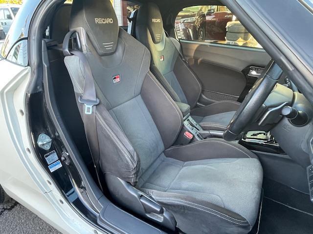 コペン ＧＲ　スポーツ　社外ナビ／フルセグＴＶ／ＣＤ／アイドリングストップ／ＢＢＳアルミホイール／パドルシフト／ＧＲ専用ＲＥＣＡＲＯシート／シートヒーター／プッシュスタート／ＬＥＤヘッドライト／フォグランプ／純正フロアマット（14枚目）