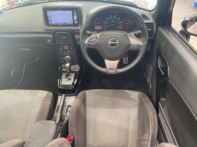 コペン ＧＲ　スポーツ　社外ナビ／フルセグＴＶ／ＣＤ／アイドリングストップ／ＢＢＳアルミホイール／パドルシフト／ＧＲ専用ＲＥＣＡＲＯシート／シートヒーター／プッシュスタート／ＬＥＤヘッドライト／フォグランプ／純正フロアマット（21枚目）