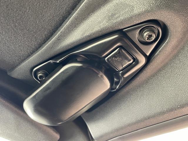 コペン ＧＲ　スポーツ　社外ナビ／フルセグＴＶ／ＣＤ／アイドリングストップ／ＢＢＳアルミホイール／パドルシフト／ＧＲ専用ＲＥＣＡＲＯシート／シートヒーター／プッシュスタート／ＬＥＤヘッドライト／フォグランプ／純正フロアマット（32枚目）