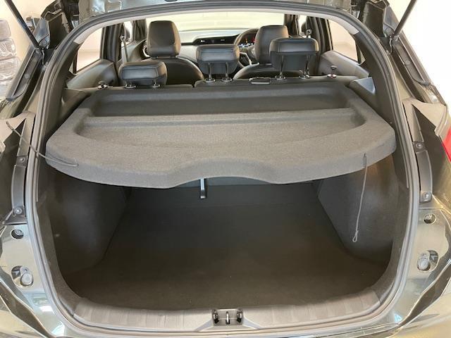 キックス Ｘ　プロパイロット／純正ナビ／アイドリングストップ／電子パーキング／革巻きステアリング／プッシュスタート／ＬＥＤヘッドライト／純正フロアマット／純正アルミホイール／ドアバイザー／ルーフレール（16枚目）