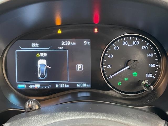 キックス Ｘ　プロパイロット／純正ナビ／アイドリングストップ／電子パーキング／革巻きステアリング／プッシュスタート／ＬＥＤヘッドライト／純正フロアマット／純正アルミホイール／ドアバイザー／ルーフレール（23枚目）