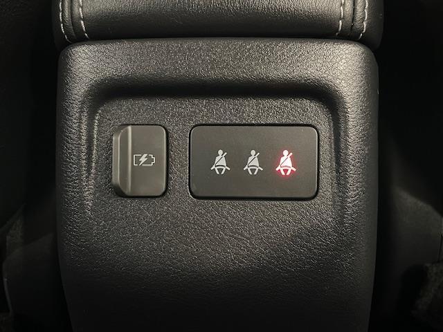 キックス Ｘ　プロパイロット／純正ナビ／アイドリングストップ／電子パーキング／革巻きステアリング／プッシュスタート／ＬＥＤヘッドライト／純正フロアマット／純正アルミホイール／ドアバイザー／ルーフレール（24枚目）