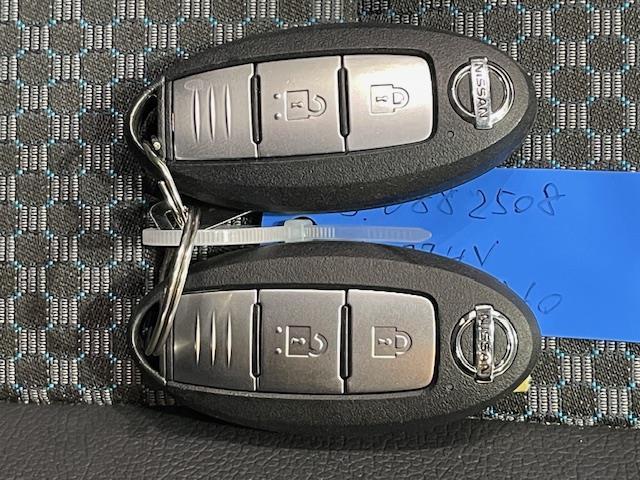 キックス Ｘ　プロパイロット／純正ナビ／アイドリングストップ／電子パーキング／革巻きステアリング／プッシュスタート／ＬＥＤヘッドライト／純正フロアマット／純正アルミホイール／ドアバイザー／ルーフレール（36枚目）