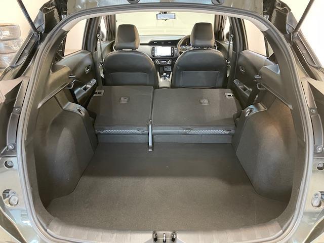 キックス Ｘ　プロパイロット／純正ナビ／アイドリングストップ／電子パーキング／革巻きステアリング／プッシュスタート／ＬＥＤヘッドライト／純正フロアマット／純正アルミホイール／ドアバイザー／ルーフレール（37枚目）