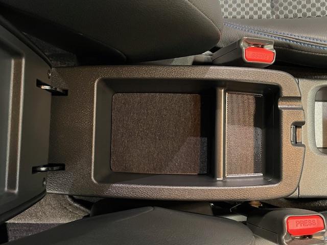 キックス Ｘ　プロパイロット／純正ナビ／アイドリングストップ／電子パーキング／革巻きステアリング／プッシュスタート／ＬＥＤヘッドライト／純正フロアマット／純正アルミホイール／ドアバイザー／ルーフレール（49枚目）