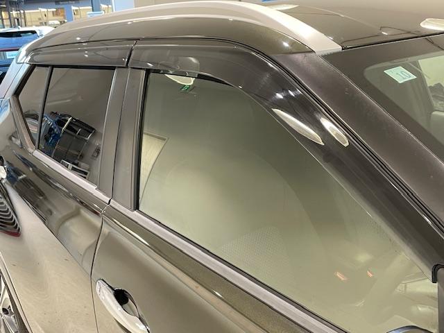 キックス Ｘ　プロパイロット／純正ナビ／アイドリングストップ／電子パーキング／革巻きステアリング／プッシュスタート／ＬＥＤヘッドライト／純正フロアマット／純正アルミホイール／ドアバイザー／ルーフレール（64枚目）