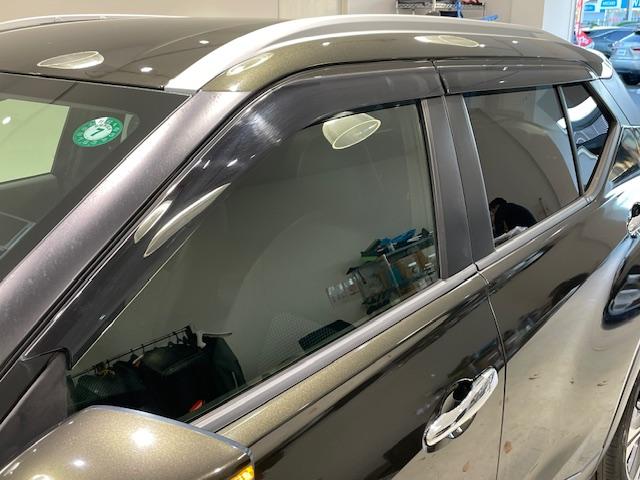 キックス Ｘ　プロパイロット／純正ナビ／アイドリングストップ／電子パーキング／革巻きステアリング／プッシュスタート／ＬＥＤヘッドライト／純正フロアマット／純正アルミホイール／ドアバイザー／ルーフレール（65枚目）