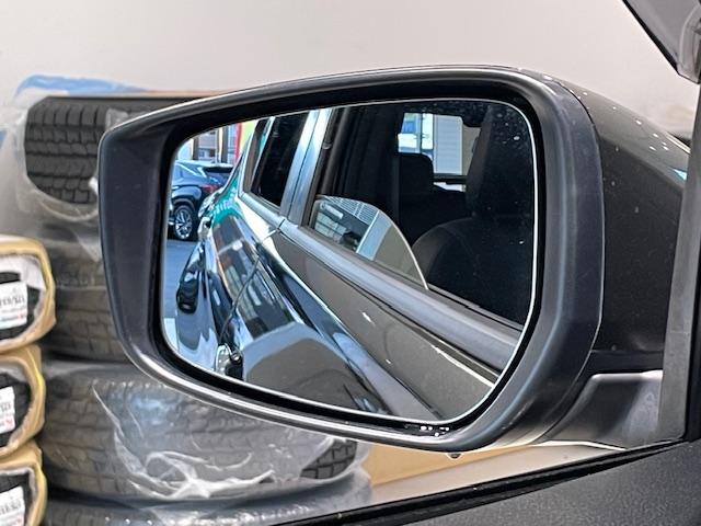 キックス Ｘ　プロパイロット／純正ナビ／アイドリングストップ／電子パーキング／革巻きステアリング／プッシュスタート／ＬＥＤヘッドライト／純正フロアマット／純正アルミホイール／ドアバイザー／ルーフレール（68枚目）