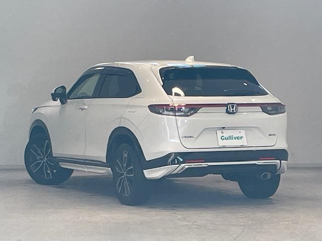 ヴェゼル e:HEV Z 純正エアロパーツ(F/S/R)/ホンダセンシング/純正ナビ/アイドリングストップ/電子パーキング/革巻きステアリング/シートヒーター(運転席/助手席)/プッシュスタート/LEDヘッドライト(4枚目)