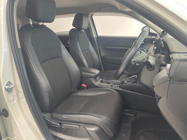 ヴェゼル e:HEV Z 純正エアロパーツ(F/S/R)/ホンダセンシング/純正ナビ/アイドリングストップ/電子パーキング/革巻きステアリング/シートヒーター(運転席/助手席)/プッシュスタート/LEDヘッドライト(14枚目)