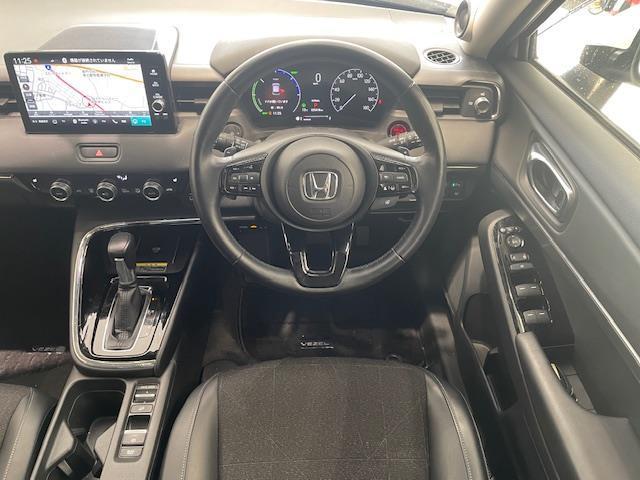 ヴェゼル e:HEV Z 純正エアロパーツ(F/S/R)/ホンダセンシング/純正ナビ/アイドリングストップ/電子パーキング/革巻きステアリング/シートヒーター(運転席/助手席)/プッシュスタート/LEDヘッドライト(21枚目)