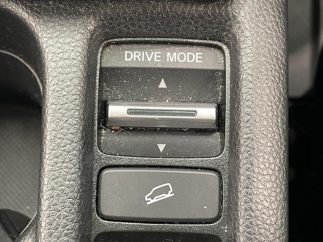 ヴェゼル e:HEV Z 純正エアロパーツ(F/S/R)/ホンダセンシング/純正ナビ/アイドリングストップ/電子パーキング/革巻きステアリング/シートヒーター(運転席/助手席)/プッシュスタート/LEDヘッドライト(28枚目)