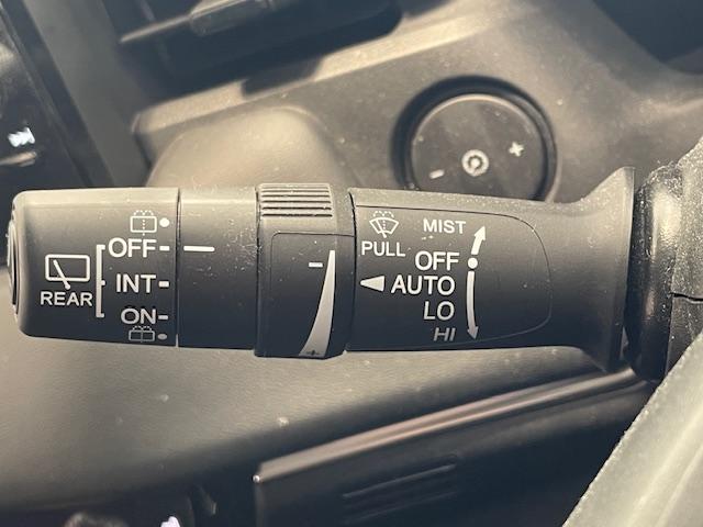 ヴェゼル e:HEV Z 純正エアロパーツ(F/S/R)/ホンダセンシング/純正ナビ/アイドリングストップ/電子パーキング/革巻きステアリング/シートヒーター(運転席/助手席)/プッシュスタート/LEDヘッドライト(58枚目)