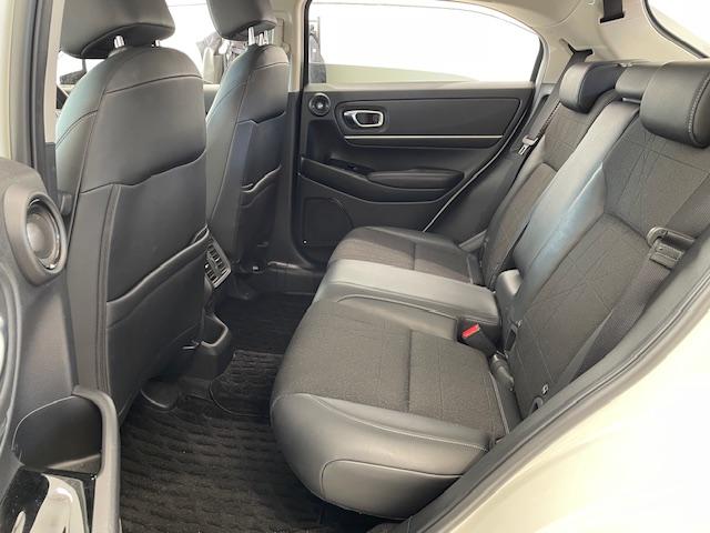 ヴェゼル e:HEV Z 純正エアロパーツ(F/S/R)/ホンダセンシング/純正ナビ/アイドリングストップ/電子パーキング/革巻きステアリング/シートヒーター(運転席/助手席)/プッシュスタート/LEDヘッドライト(70枚目)