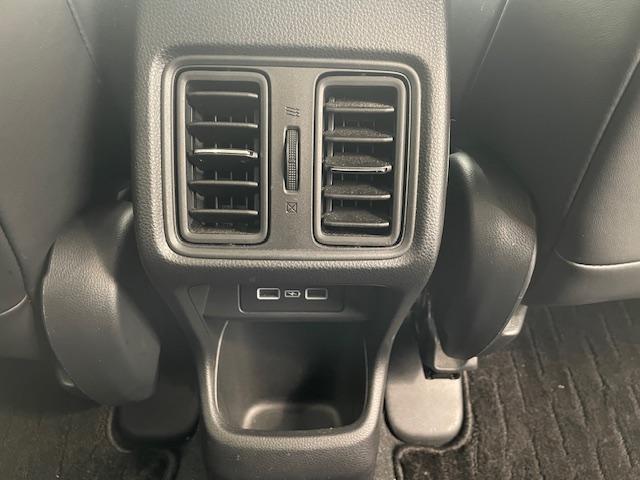 ヴェゼル e:HEV Z 純正エアロパーツ(F/S/R)/ホンダセンシング/純正ナビ/アイドリングストップ/電子パーキング/革巻きステアリング/シートヒーター(運転席/助手席)/プッシュスタート/LEDヘッドライト(75枚目)