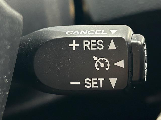 シエンタ ハイブリッドファンベースGセーフティーエディションII トヨタセーフティーセンス/純正ナビ(NSZT-Y68T)/バックカメラ/純正フリップダウンモニター/100V充電/純正ドライブレコーダー/クルーズコントロール/両側パワースライドドア/純正ETC(10枚目)