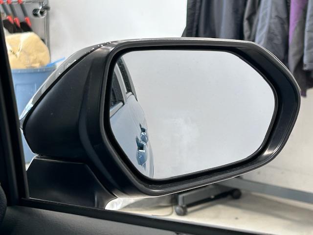 シエンタ ハイブリッドファンベースGセーフティーエディションII トヨタセーフティーセンス/純正ナビ(NSZT-Y68T)/バックカメラ/純正フリップダウンモニター/100V充電/純正ドライブレコーダー/クルーズコントロール/両側パワースライドドア/純正ETC(70枚目)