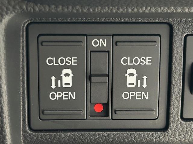 ステップワゴン e:HEVスパーダ ワンオーナー/ホンダセンシング/BSM/純正ナビ/バックカメラ/前後ドラレコ/ETC/後席モニター/電子パーキング/パワーテールゲート/両側パワスラ/車高調/シートヒーター/パワーシート/オットマン(4枚目)