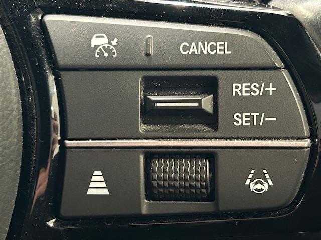 ステップワゴン e:HEVスパーダ ワンオーナー/ホンダセンシング/BSM/純正ナビ/バックカメラ/前後ドラレコ/ETC/後席モニター/電子パーキング/パワーテールゲート/両側パワスラ/車高調/シートヒーター/パワーシート/オットマン(7枚目)