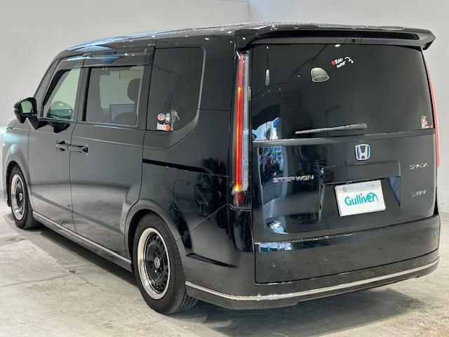 ステップワゴン e:HEVスパーダ ワンオーナー/ホンダセンシング/BSM/純正ナビ/バックカメラ/前後ドラレコ/ETC/後席モニター/電子パーキング/パワーテールゲート/両側パワスラ/車高調/シートヒーター/パワーシート/オットマン(21枚目)