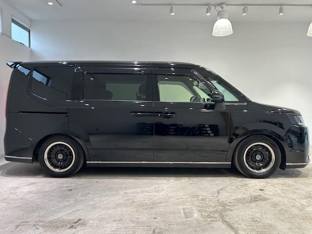 ステップワゴン e:HEVスパーダ ワンオーナー/ホンダセンシング/BSM/純正ナビ/バックカメラ/前後ドラレコ/ETC/後席モニター/電子パーキング/パワーテールゲート/両側パワスラ/車高調/シートヒーター/パワーシート/オットマン(38枚目)