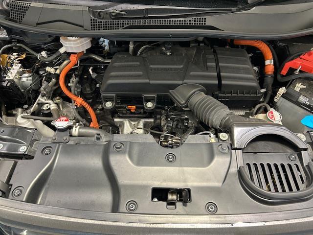 ステップワゴン e:HEVスパーダ ワンオーナー/ホンダセンシング/BSM/純正ナビ/バックカメラ/前後ドラレコ/ETC/後席モニター/電子パーキング/パワーテールゲート/両側パワスラ/車高調/シートヒーター/パワーシート/オットマン(41枚目)