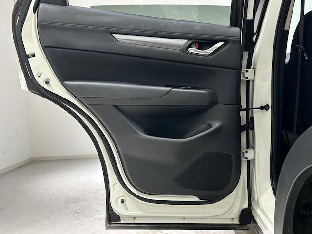 ＣＸ－５ ２０Ｓ　プロアクティブ　衝突被害軽減／クルコン／レーンキープ／ＢＳＭ／純正ナビ／バックカメラ／ＥＴＣ／前方ドラレコ／ヘッドアップディスプレイ／電動リアゲート／電子パーキング／シートヒーター／シートメモリー／パワーシート（52枚目）