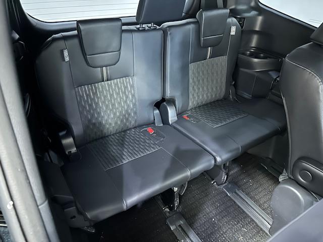 ノア ハイブリッドＳ－Ｚ　トヨタセーフティセンス／ブラインドスポットモニター／純正ナビ／バックカメラ／ＴＶキャンセラー／ＥＴＣ２．０／両側パワスラ／電子パーキング／オートブレーキホールド／デジタルインナーミラー／シートヒーター（63枚目）