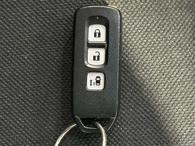 Ｎ－ＢＯＸカスタム Ｇ・Ｌパッケージ　ワンオーナー／４ＷＤ／シティブレーキアクティブシステム／社外ナビ／バックカメラ／社外ＥＴＣ／社外前後ドライブレコーダー／片側パワースライドドア／プッシュスタート／シートヒーター／アイドリングストップ／（30枚目）