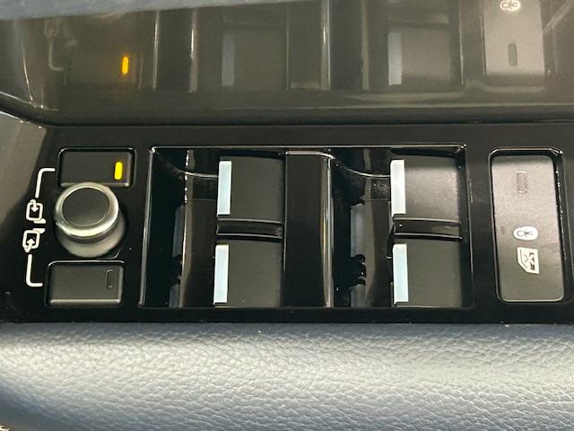 レンジローバーヴェラール Ｒ　ダイナミック　ＳＥ　１８０ＰＳ　４ＷＤ／サンルーフ／メリディアンオーディオ／衝突軽減システム／クルーズコントロール／レーンキープアシスト／コーナーセンサー／ブラインドスポットモニター／純正ナビ／全方位カメラ／ヘッドアップディスプレイ（56枚目）