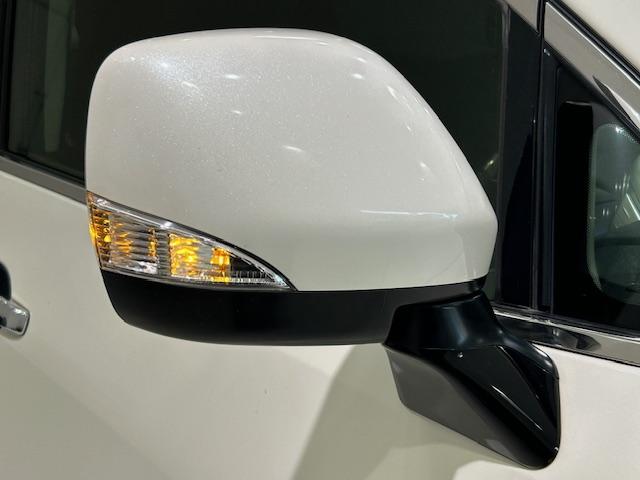 エルグランド 250ハイウェイスターSホワイトレザーアーバンクロム ニスモフルエアロ/社外ナビ/ETC/前後ドライブレコーダー/フリップダウンモニター/両側パワースライドドア/クルーズコントロール/MTモード付きAT/ハーフレザーシート/オットマン/プッシュスタート(68枚目)